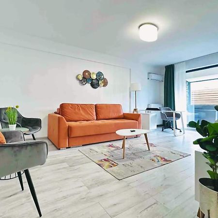 Lazo Two Room- Luxury Apartment Бухарест Экстерьер фото