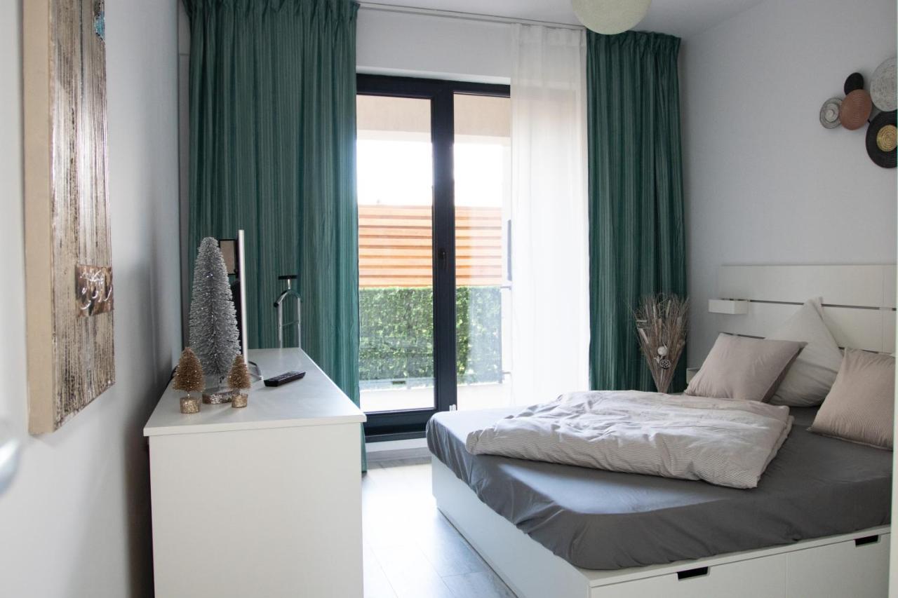 Lazo Two Room- Luxury Apartment Бухарест Экстерьер фото