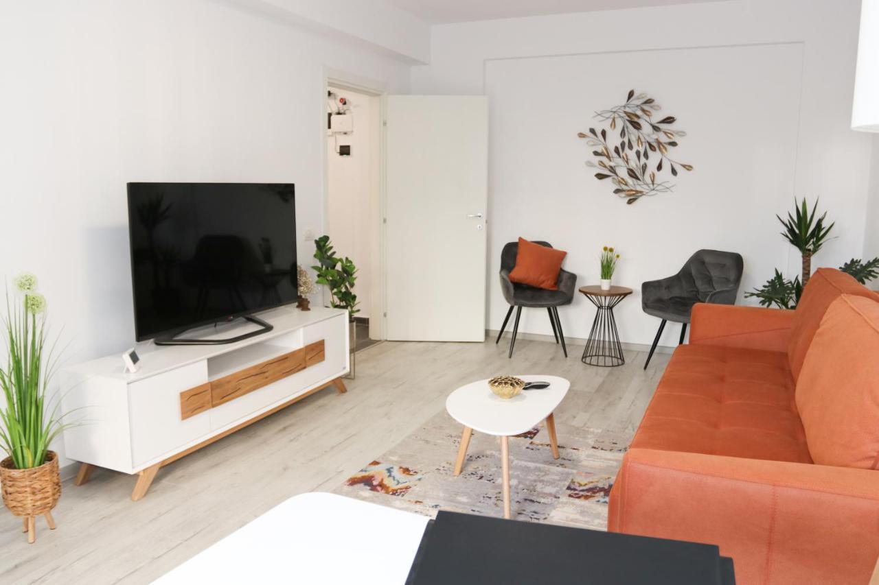 Lazo Two Room- Luxury Apartment Бухарест Экстерьер фото
