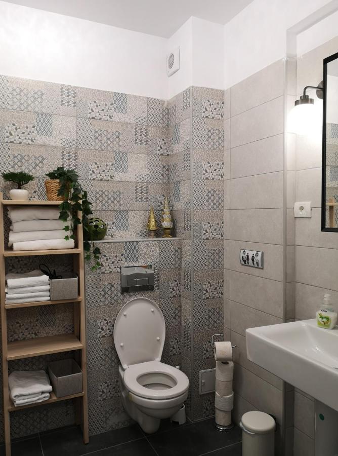 Lazo Two Room- Luxury Apartment Бухарест Экстерьер фото