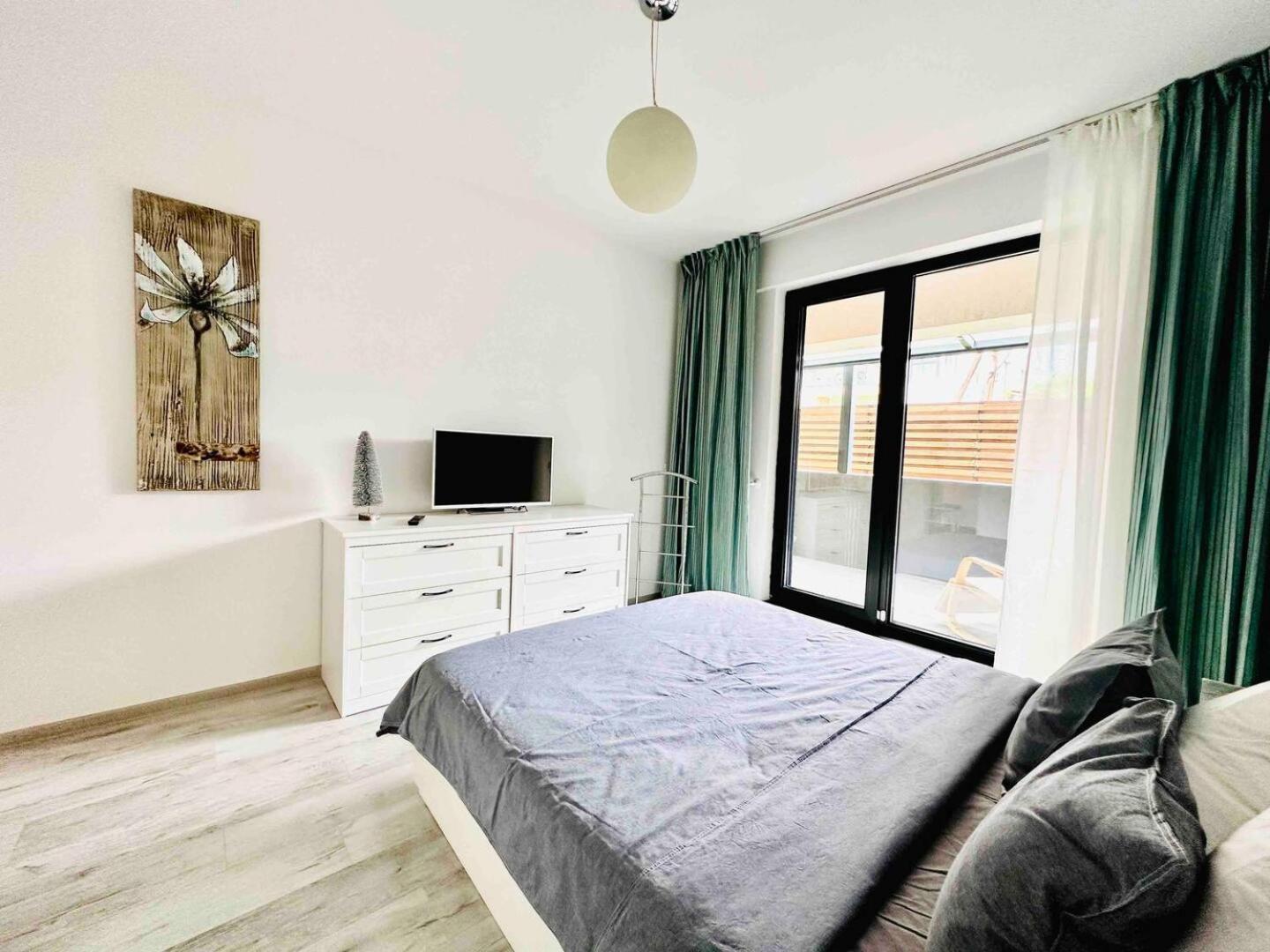 Lazo Two Room- Luxury Apartment Бухарест Экстерьер фото